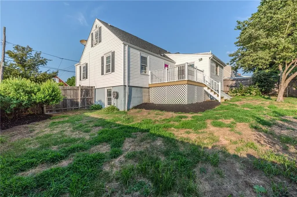 116 Fairfield Road Cranston RI 02910