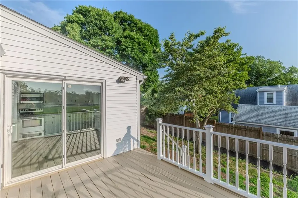 116 Fairfield Road Cranston RI 02910