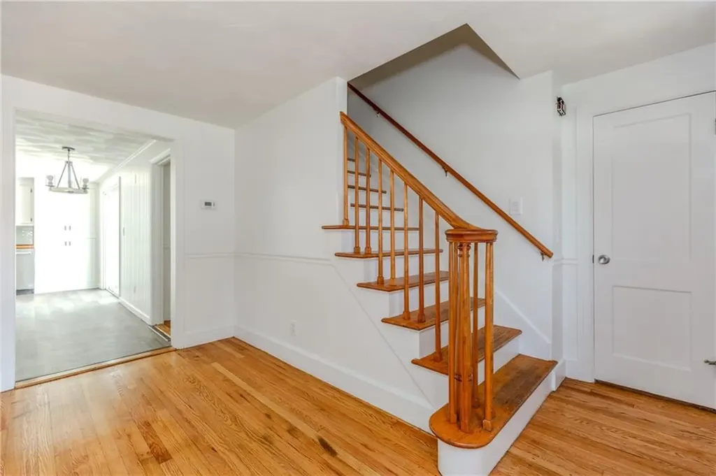 116 Fairfield Road Cranston RI 02910