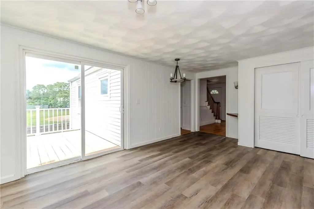 116 Fairfield Road Cranston RI 02910
