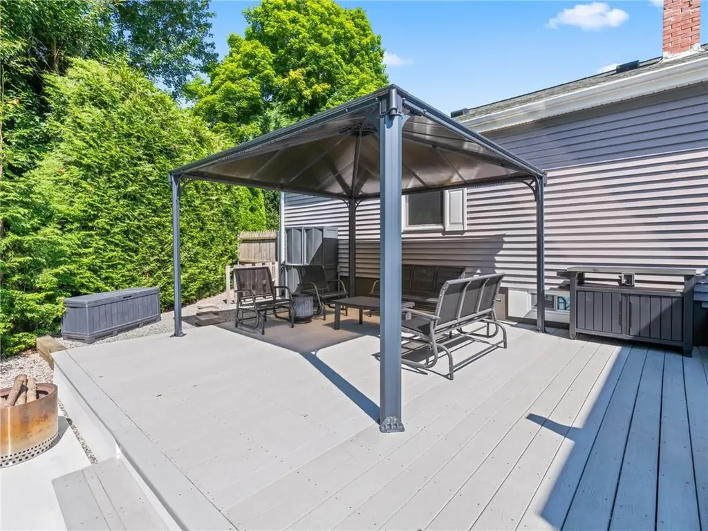 5 Russell Lane Smithfield RI 02917