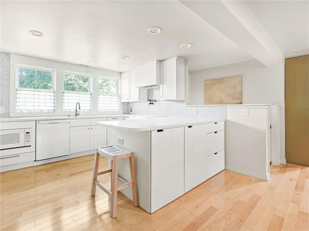 5 Russell Lane Smithfield RI 02917