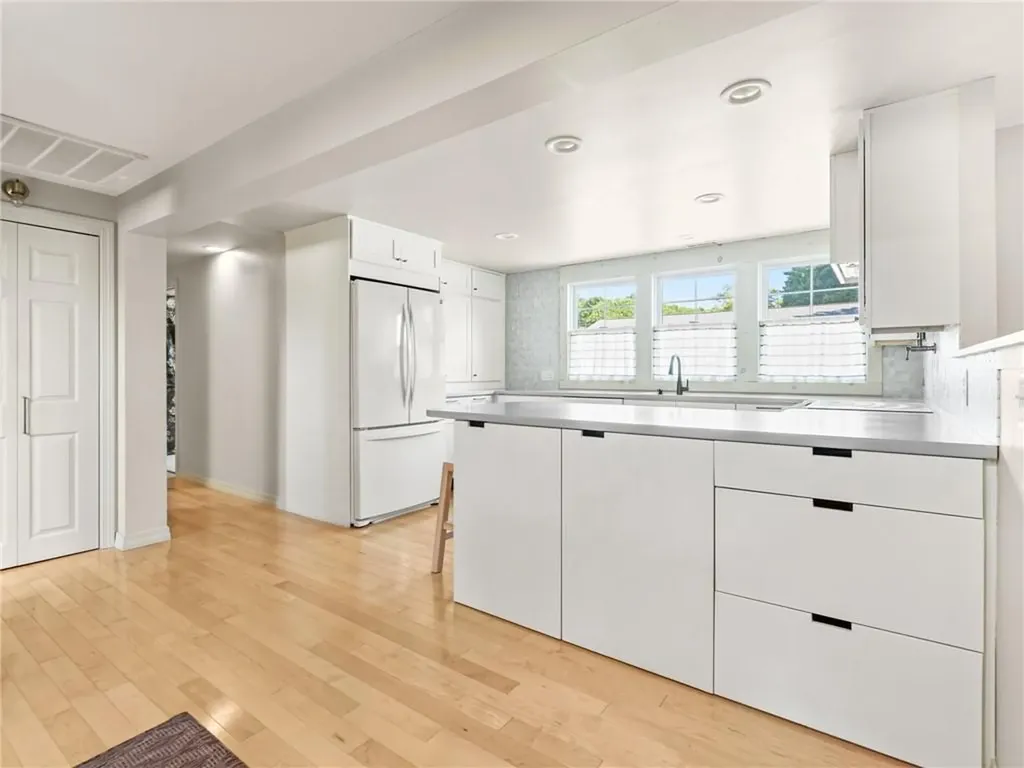5 Russell Lane Smithfield RI 02917