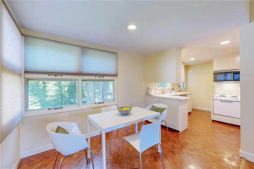 212 Lawnacre Drive Cranston RI 02920