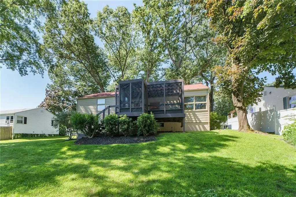 212 Lawnacre Drive Cranston RI 02920