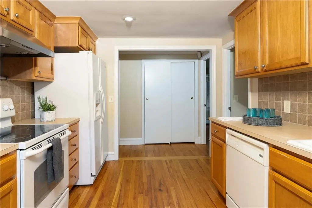 139 Albert Avenue Cranston RI 02905