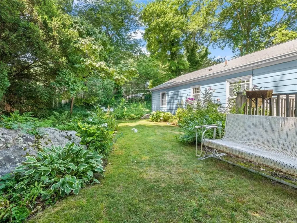 100 Diamond Hill Road Warwick RI 02886