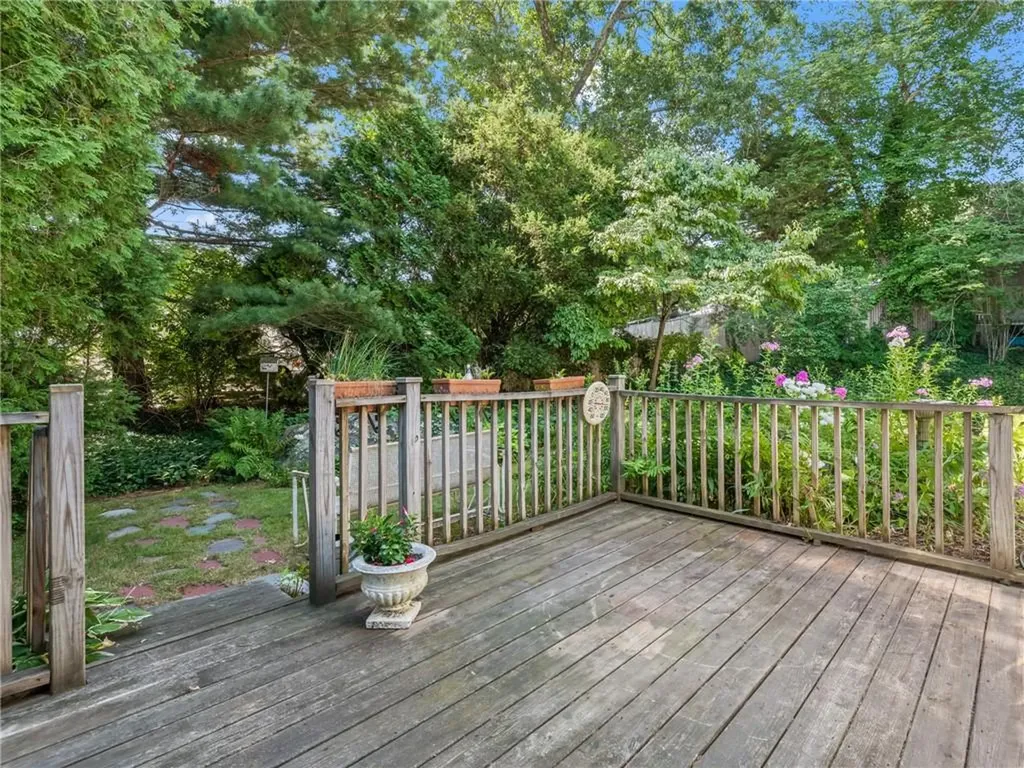100 Diamond Hill Road Warwick RI 02886