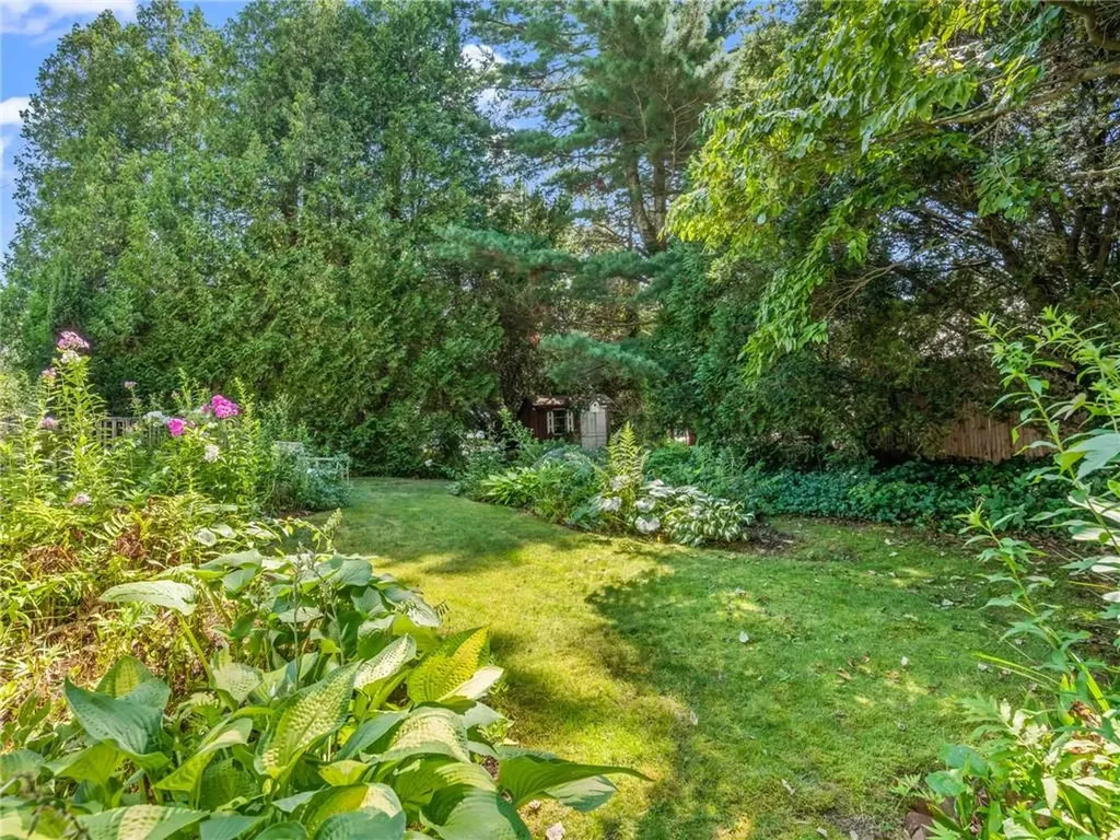 100 Diamond Hill Road Warwick RI 02886
