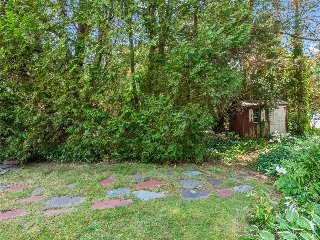 100 Diamond Hill Road Warwick RI 02886