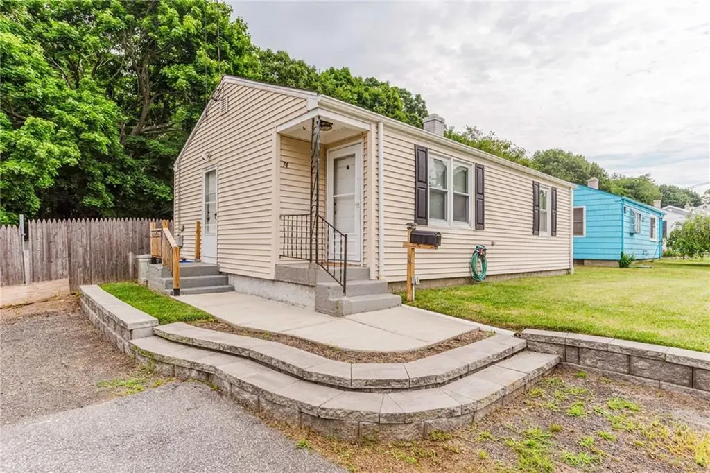 74 Hambly Road Tiverton RI 02878