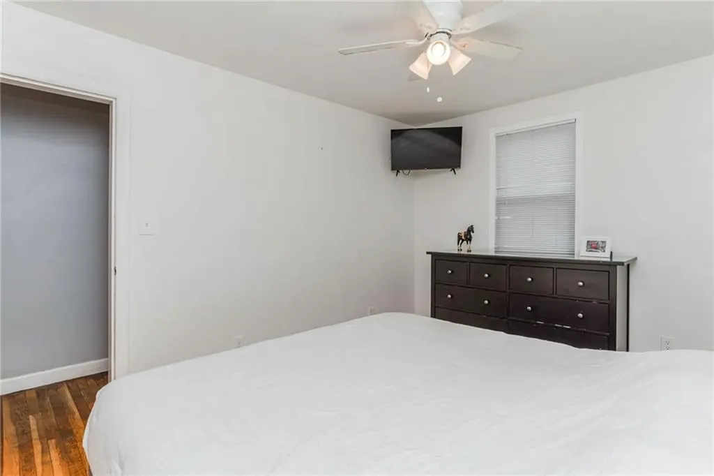 74 Hambly Road Tiverton RI 02878