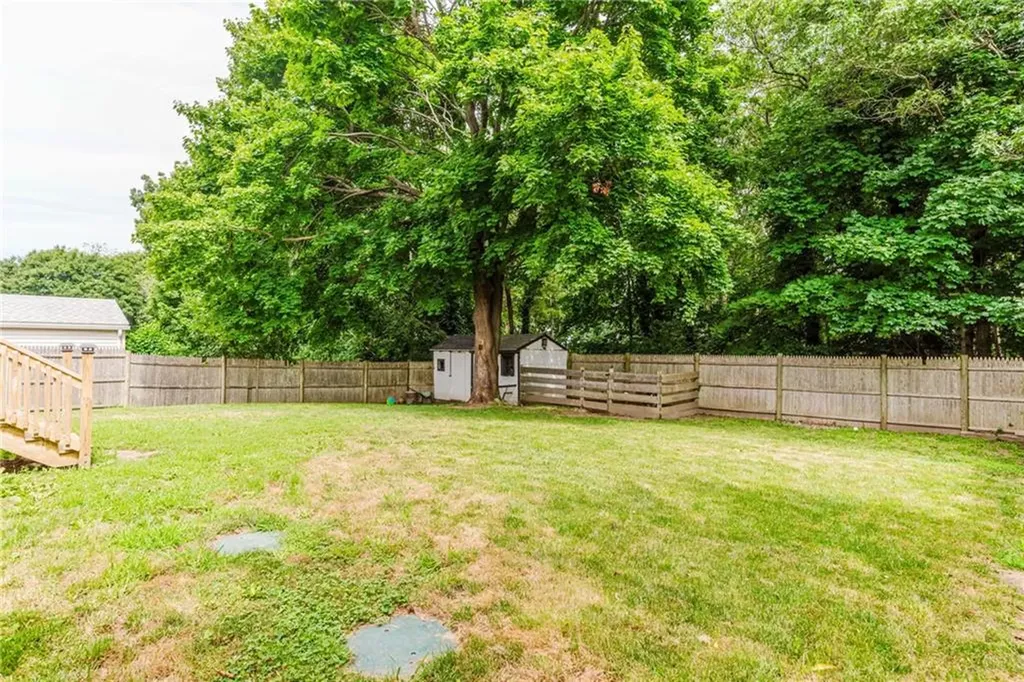 74 Hambly Road Tiverton RI 02878