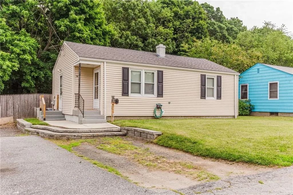 74 Hambly Road Tiverton RI 02878