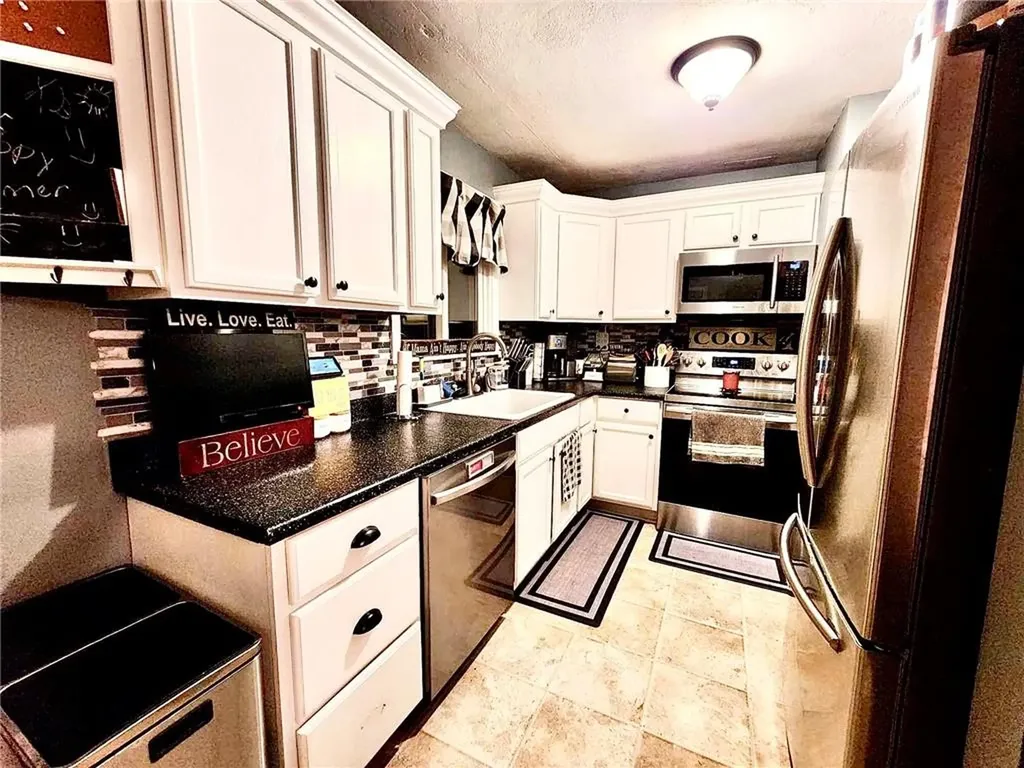 105 Alaska Street Cumberland RI 02864