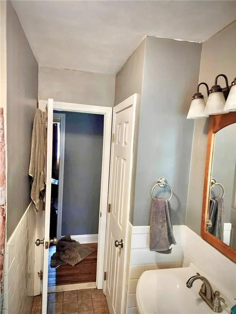 105 Alaska Street Cumberland RI 02864