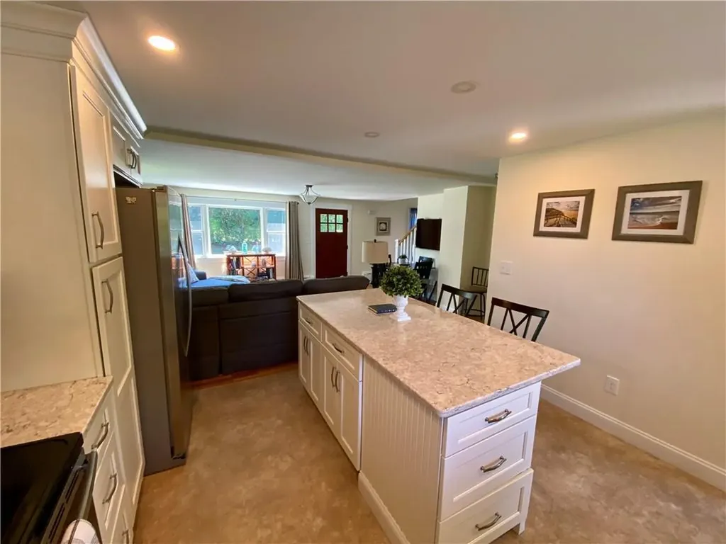 116 Renfrew Avenue Middletown RI 02842