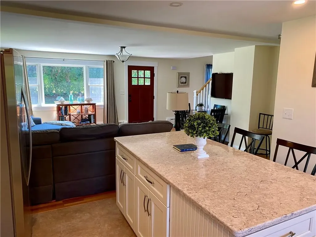 116 Renfrew Avenue Middletown RI 02842