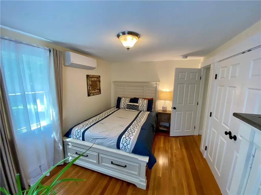 116 Renfrew Avenue Middletown RI 02842