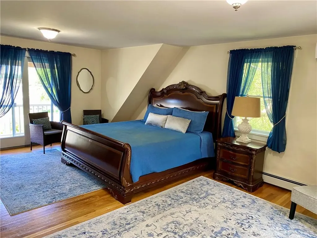116 Renfrew Avenue Middletown RI 02842