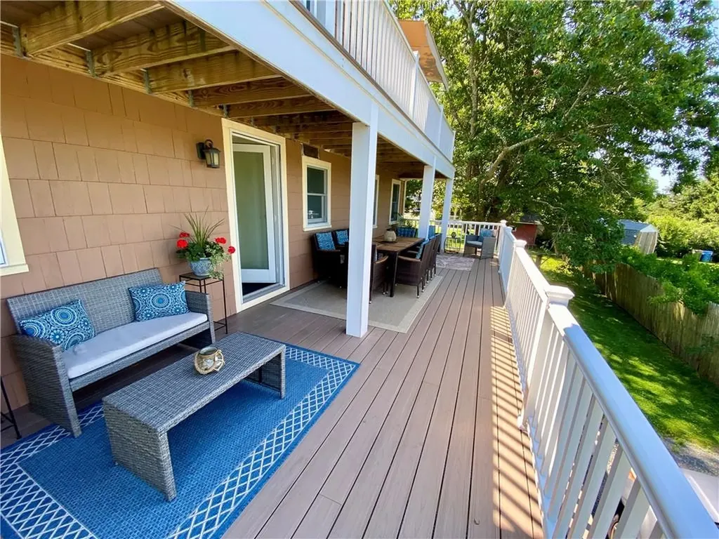 116 Renfrew Avenue Middletown RI 02842
