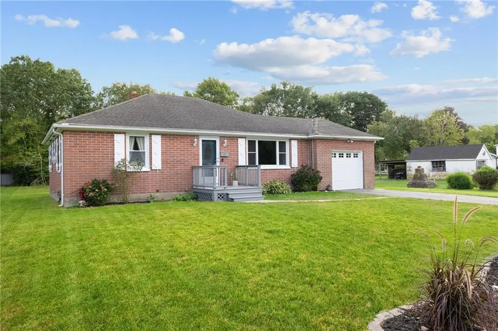 65 Central Avenue Warren RI 02885