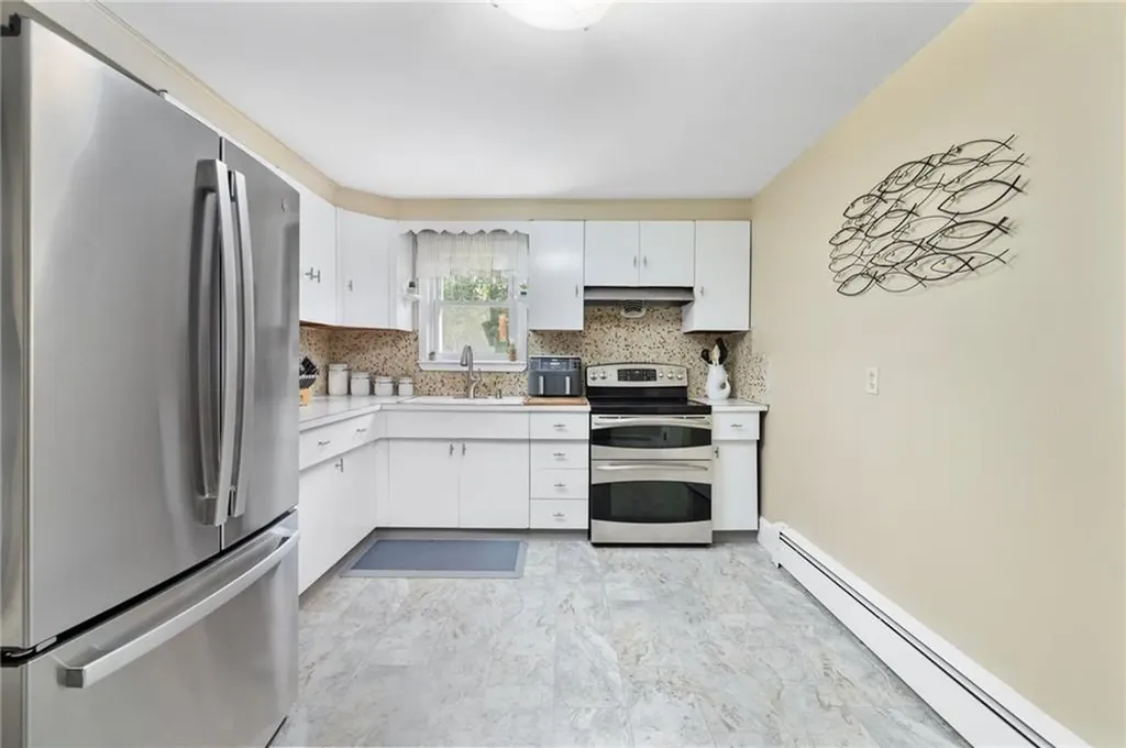 65 Central Avenue Warren RI 02885