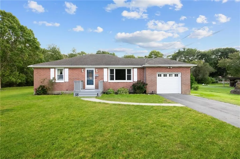 65 Central Avenue Warren RI 02885