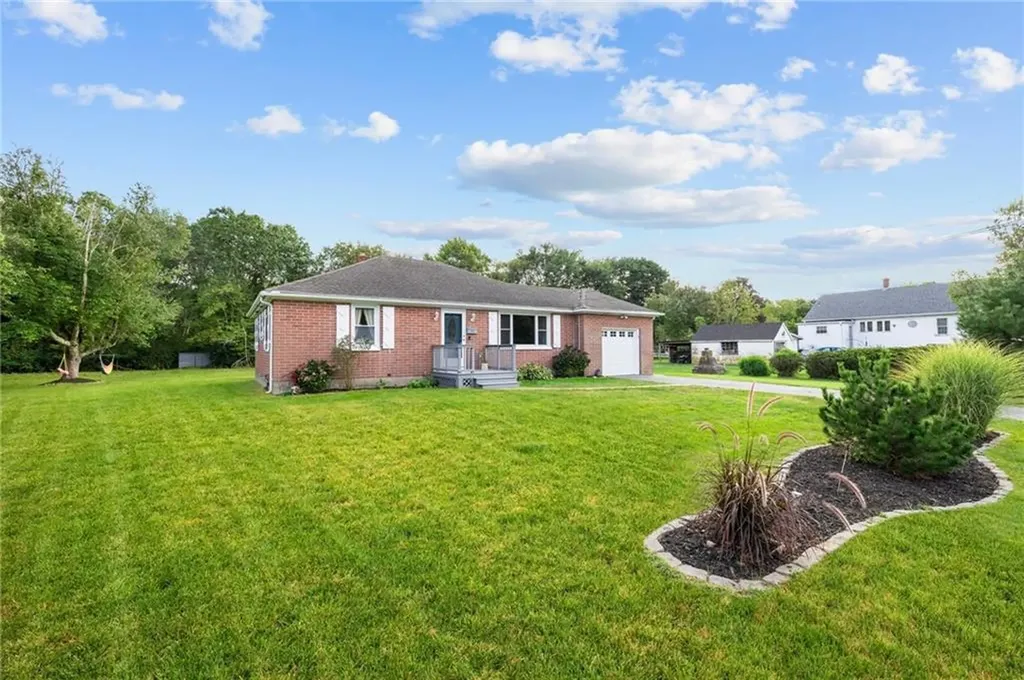 65 Central Avenue Warren RI 02885