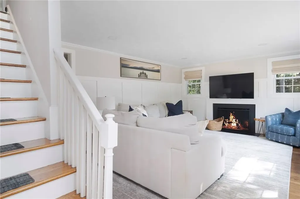 48 Prospect Street Barrington RI 02806