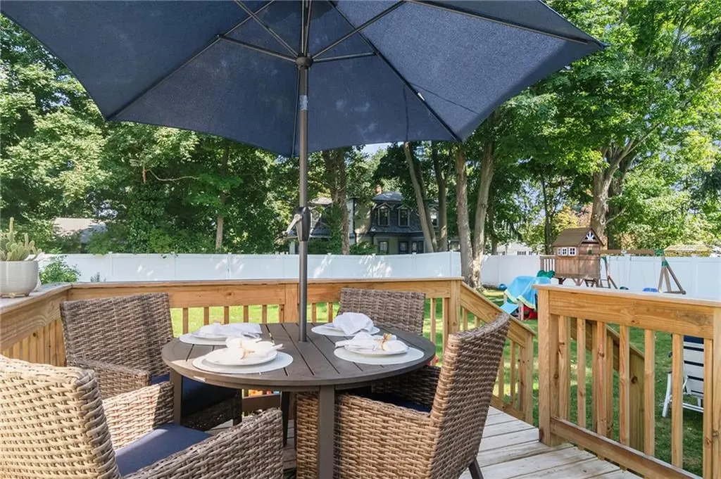48 Prospect Street Barrington RI 02806