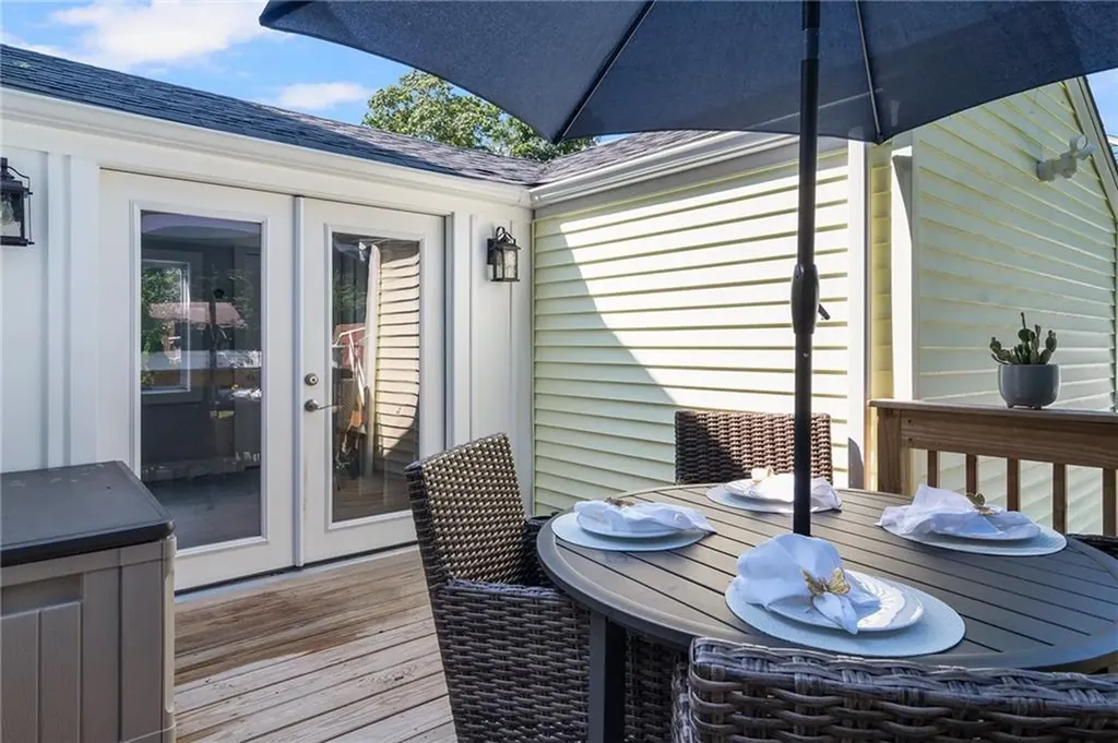 48 Prospect Street Barrington RI 02806