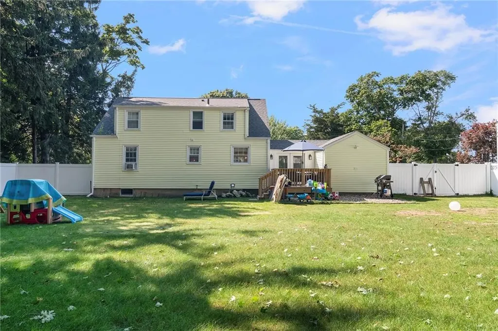 48 Prospect Street Barrington RI 02806