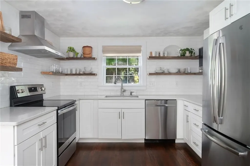 48 Prospect Street Barrington RI 02806