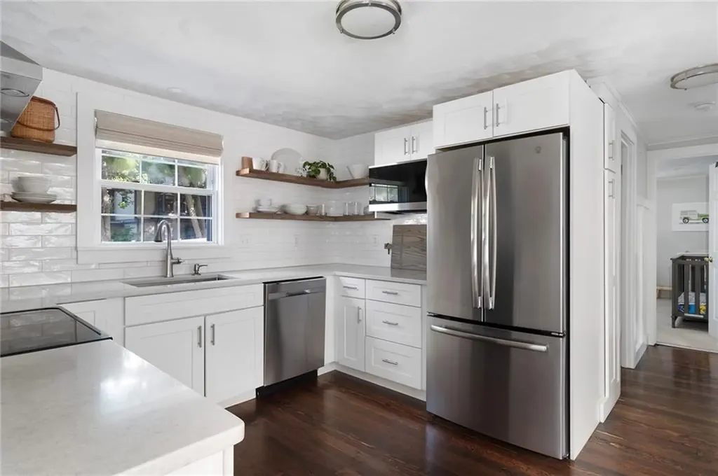 48 Prospect Street Barrington RI 02806