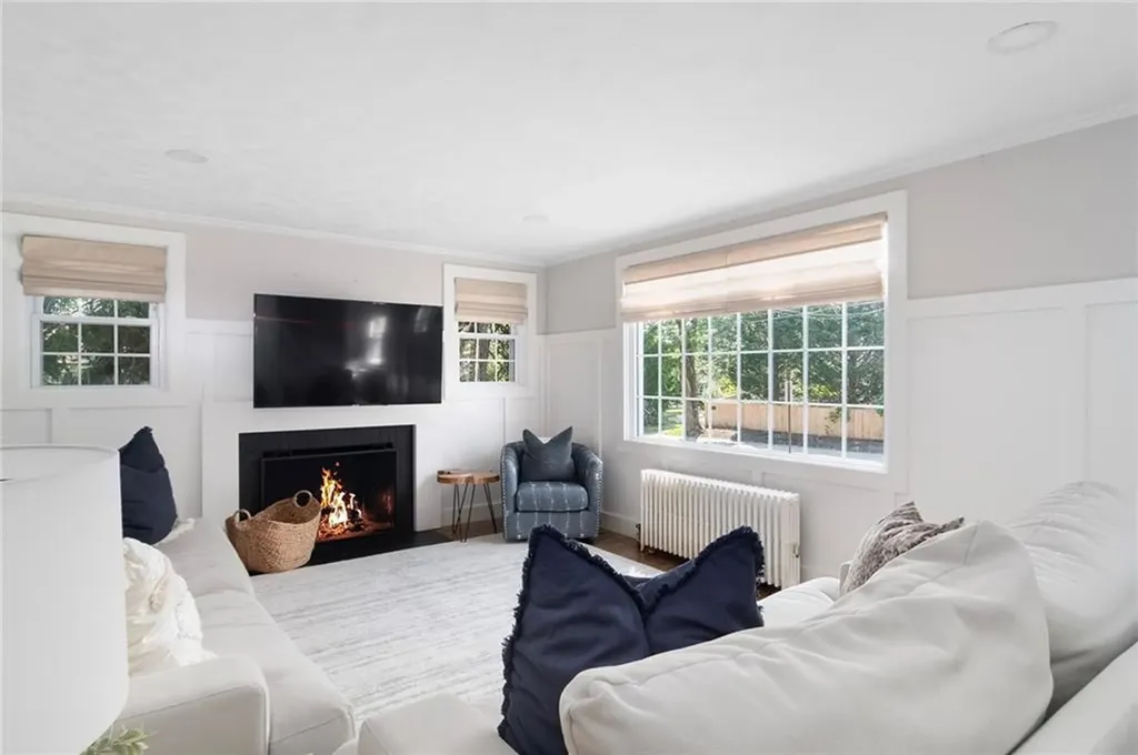 48 Prospect Street Barrington RI 02806