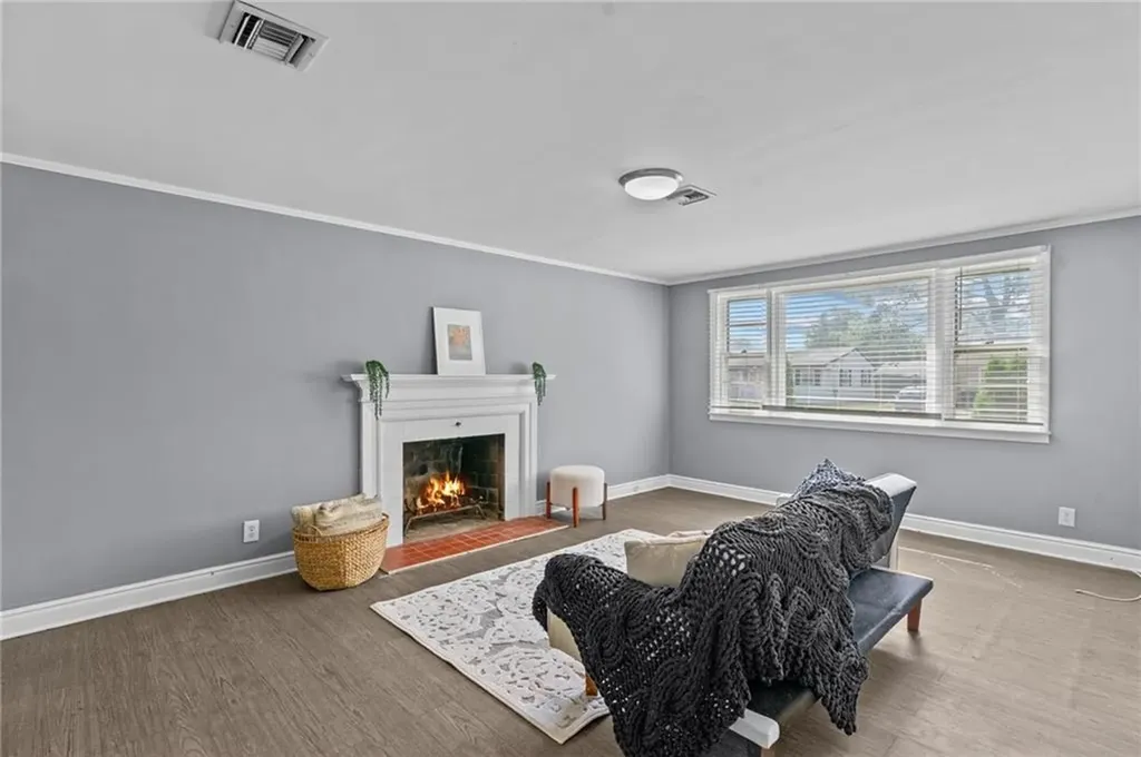 27 Metropolitan Drive Warwick RI 02886