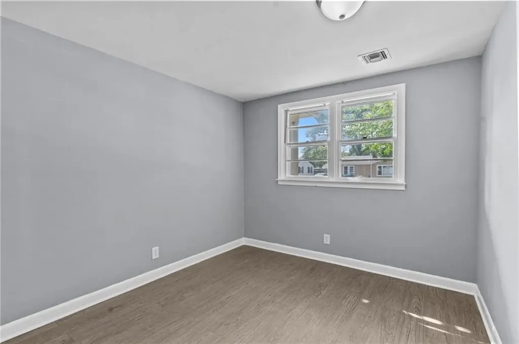 27 Metropolitan Drive Warwick RI 02886