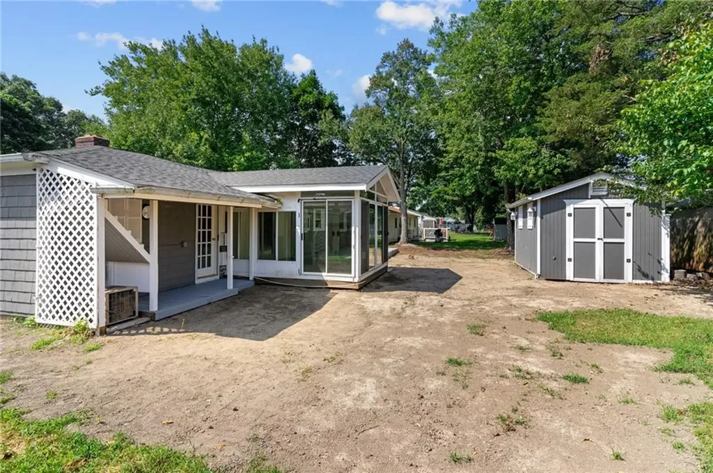 27 Metropolitan Drive Warwick RI 02886