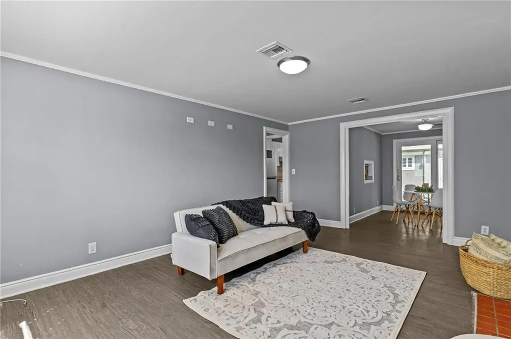 27 Metropolitan Drive Warwick RI 02886