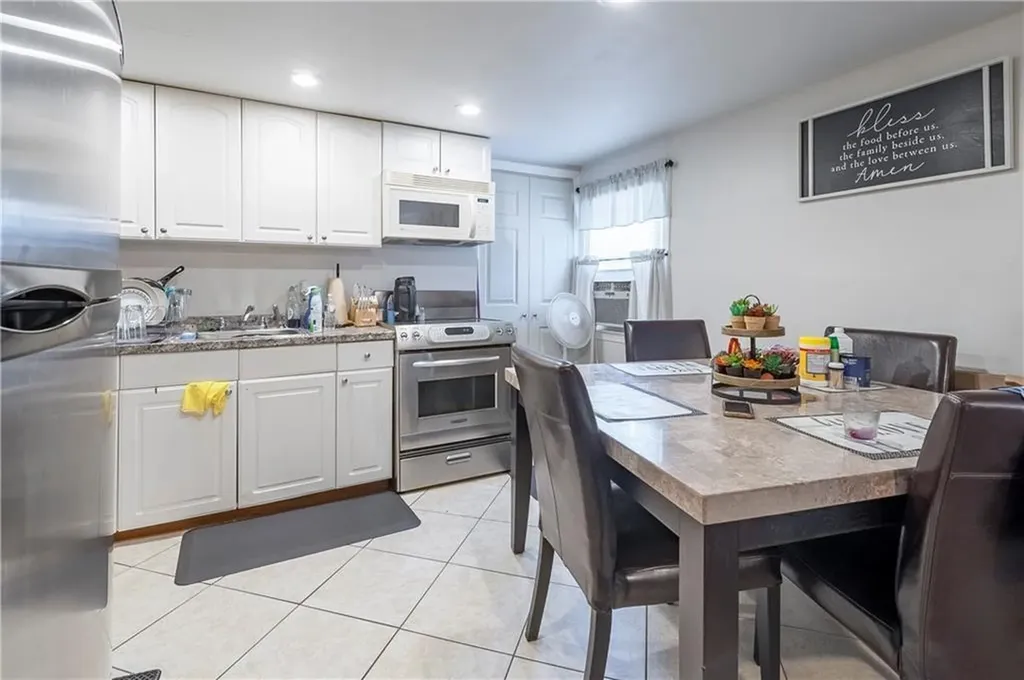 925 Cottage Street Pawtucket RI 02861