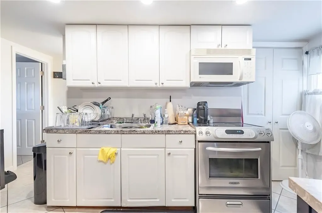 925 Cottage Street Pawtucket RI 02861