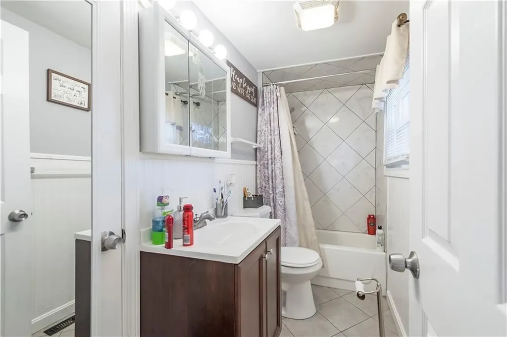 925 Cottage Street Pawtucket RI 02861