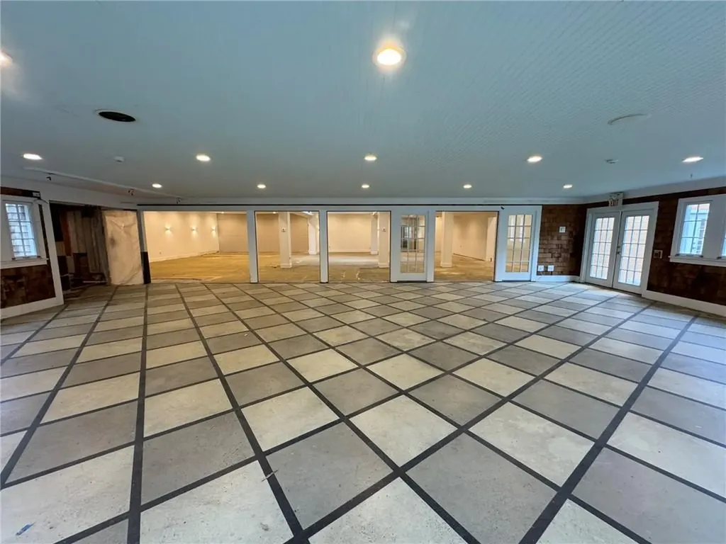 112 Ashaway Road Westerly RI 02891