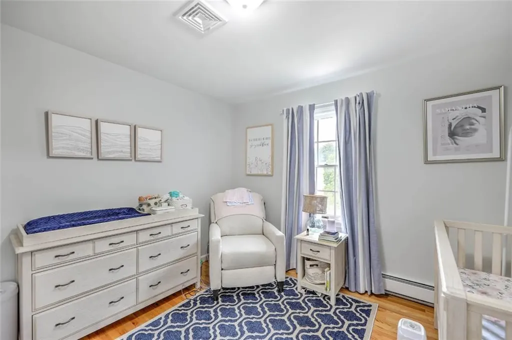 5 Meadow Circle Barrington RI 02806