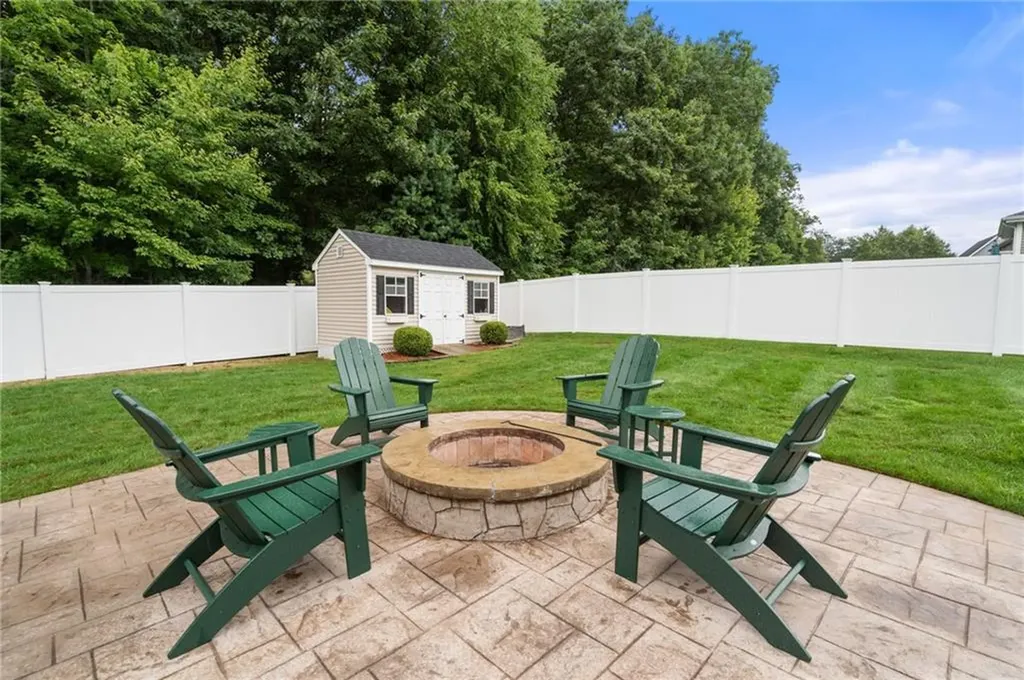 14 Sables Way Lincoln RI 02865
