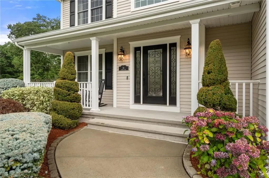 14 Sables Way Lincoln RI 02865