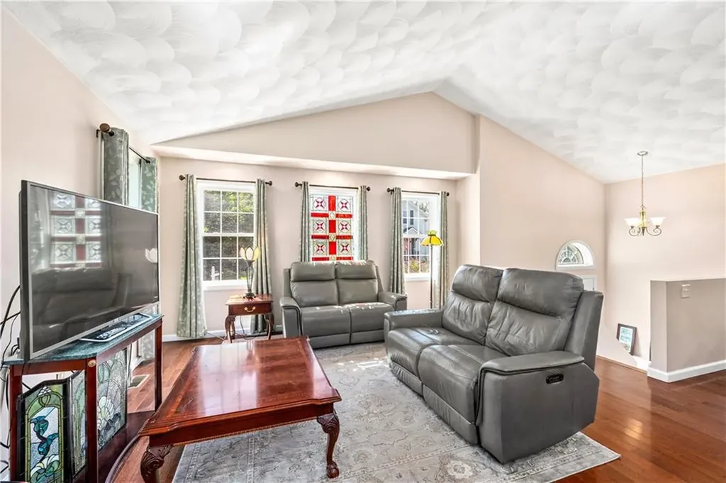 66 Meadow Avenue Cumberland RI 02864