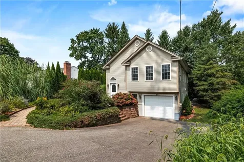 66 Meadow Avenue Cumberland RI 02864