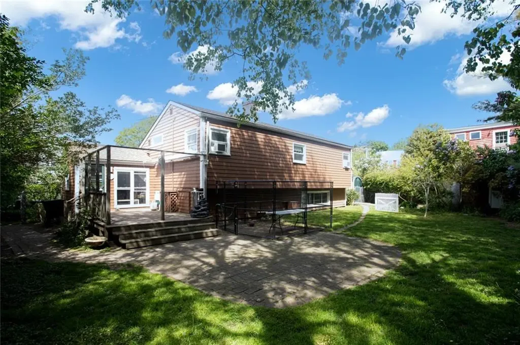 84 Coggeshall Avenue Newport RI 02840